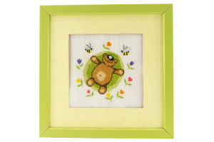 Вышитая картина "Миша и пчелы". Арт Модель 01.021.03        