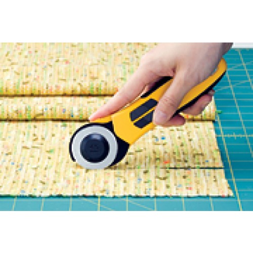 Дисковый нож с эргономичной ручкой, диаметр 45 мм, цвет желтый. Арт RTY-2/NS                