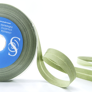 Косая бейка хлопок/полиэстер 20 мм, 25 м, цвет 123, светло-оливковый. Арт 6120-20мм-123           