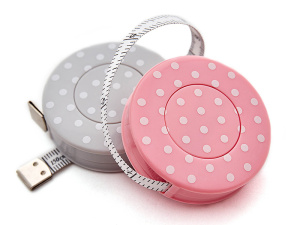 Сантиметр-рулетка 150 см, 2 цвета,  40 шт. в картонном прикассовом стенде. Арт +253.MET.POLKA3