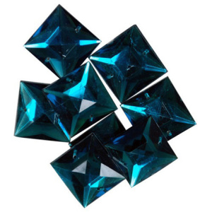 Набор декоративных эдементов Favorite Findings "Драгоценные квадраты". Арт 550001382