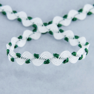 Тесьма PEGA тип вьюнчик, белый с зеленым, 7 мм. Арт 841512221DA004