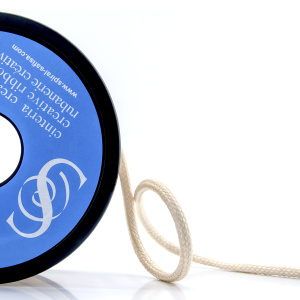 Шнур плетеный SPIRAL ( SAFISA), 4 мм, 25 м, цвет кремовый. Арт 25281-4-56