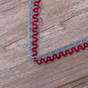 Мерсеризованное хлопковое кружево, 17 мм, цвет голубой с бордовым. Арт 1862/CG