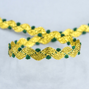 Тесьма PEGA тип вьюнчик люрекс, золото с зеленым, 7 мм. Арт 841519821DA705