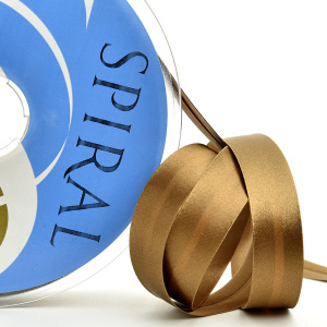 Косая бейка атласная 30 мм, 25 м, цвет 64, молочный шоколад. Арт 6260-30мм-64            