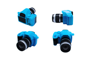 Фотоаппарат со вспышкой. Арт 28365