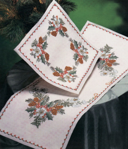 Набор для вышивания дорожки "Рождественские узоры". Арт 43322