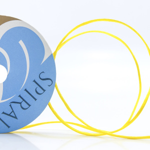 Шнур атласный мини-рулон, 1,5 мм, 4,5 м, цвет 32, желтый. Арт P00470-1,5мм-32         