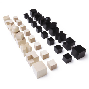 Шахматные фигуры BAUHAUS с органайзером, дизайн 1923 года, натуральное дерево, 32 шт. Арт 9650