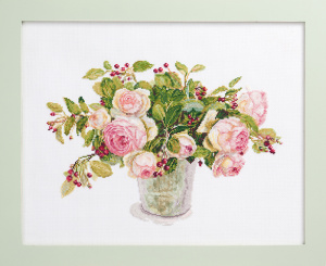 Набор для вышивания "Розы и ягоды" (№672). Арт 552102