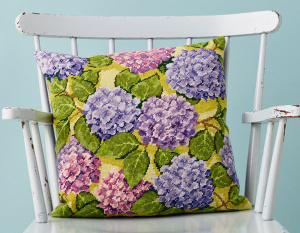 Набор для вышивания подушки "Гортензия". Арт 83-3376