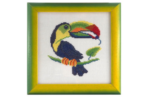 Вышитая картина "Тукан". Арт Модель 01.030.02