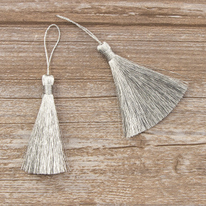 Кисть декоративная на шнуре, длина 70 мм, цвет серебряный. Арт KYL - 01-col.Silver