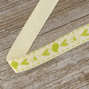 Лента хлопковая на картонноймини-катушке "Птички и подарки". Арт VR15.054