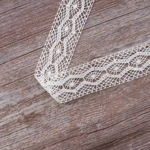 Мерсеризованное хлопковое кружево, 28 мм, цвет белый. Арт 2228/01