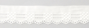 Шитье-вышивка на батисте, 25 мм, цвет белый. Арт 30973/01
