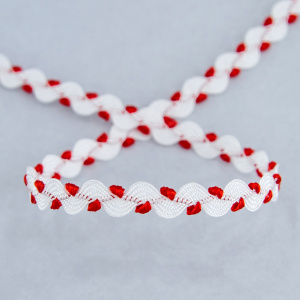 Тесьма PEGA тип вьюнчик, белый с красным, 7 мм. Арт 841512221DA003