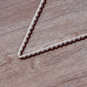 Мерсеризованное хлопковое кружево, 7 мм, цвет белый с коричневым. Арт 3174/33