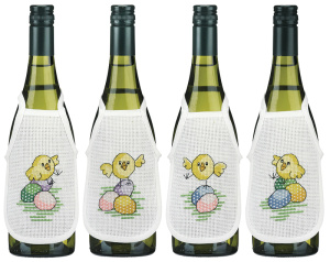 Набор для вышивания фартучков на бутылку "Пасхальные цыплята". Арт 78-4865