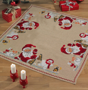 Набор для вышивания коврика под ёлку "Санта на коньках" . Арт 45-3260