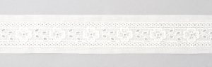 Шитье-вышивка на батисте, 30 мм, цвет белый. Арт 09324/01