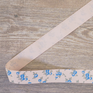 Лента репсовая на картонной катушке "Розочки". Арт VR22.457