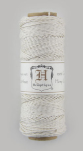 Шнур из пеньки HEMPTIQUE на катушках #10 - 0,5 мм, 62,5 м, 25 г. Арт HS10CO-WHT25            