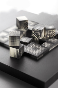 Мозаика из кубиков дизайнерская NAEF CLASSIC "Imago" 6+, натуральное дерево, монохром, 36 деталей. Арт 9960