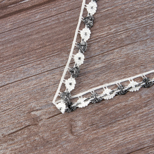 Мерсеризованное хлопковое кружево, 13 мм, цвет белый с серым. Арт 3615/R7                 