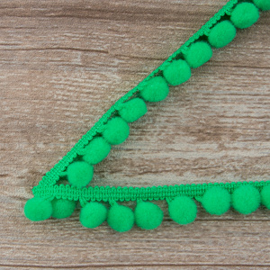 Тесьма с помпонами, диаметр 10 мм, цвет зеленый. Арт PA-18-col.615