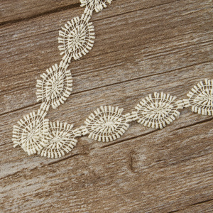 Кружево-вышивка на тюле, 15 мм. Арт 42267/58