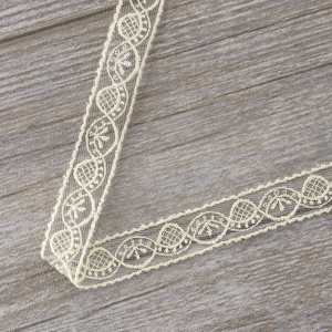 Вышивка на тюле, 19 мм, цвет экрю. Арт I643/02