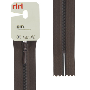 Молния металл крашеная неразъёмная, слайдер Tropf, 3 мм,20 см, цвет 2226, темный шоколад. Арт 4301110/20/2226         