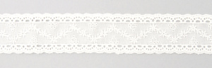 Шитье-вышивка на батисте, 25 мм, цвет белый. Арт 19750/01