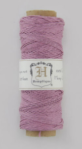 Шнур из пеньки HEMPTIQUE на катушках #10 - 0,5 мм, 62,5 м, 25 г. Арт HS10CO-LTPNK            
