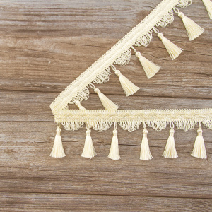 Тесьма с кисточками декоративная PASSAN цвет нежно-кремовый. Арт BPK - 019-col.PE - 80