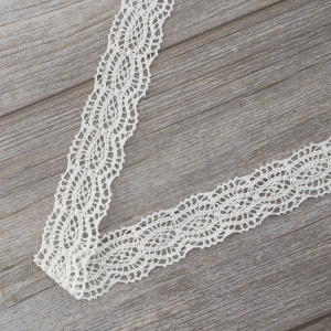 Мерсеризованное хлопковое кружево, 33 мм, цвет белый. Арт 2205/01
