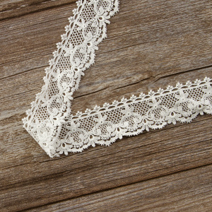 Мерсеризованное хлопковое кружево, 40 мм, цвет белый. Арт K055/01