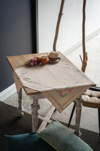 Набор для вышивания скатерти "Весенние цветы" . Арт PN-0190850