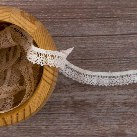 Кружево мерсеризованное эластичное, 10 мм, цвет белый. Арт E221/01                 
