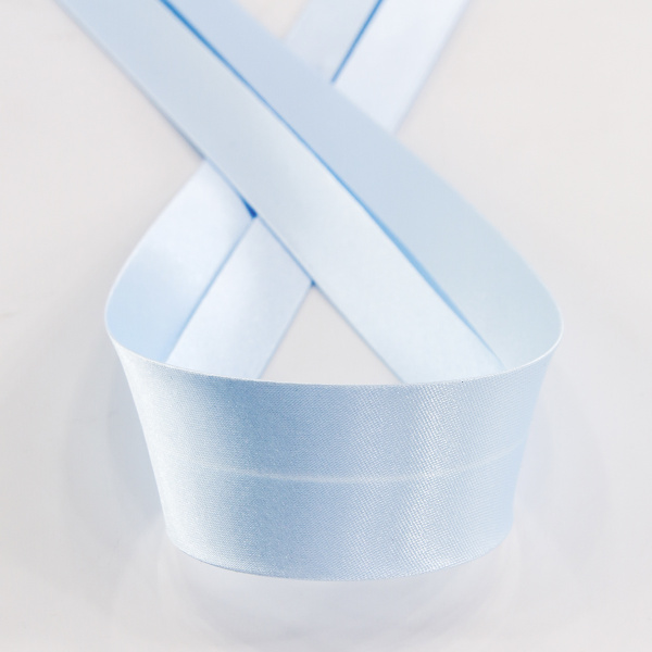 Косая бейка атласная 30 мм, 25 м, цвет 51, бледно-голубой. Арт 6260-30мм-51            