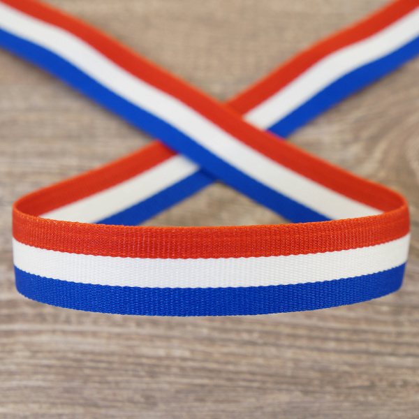 Лента с рисунком на картонной мини-катушке "Триколор". Арт VR15.004