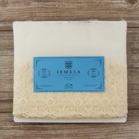 Вышивка на тюле, 174 мм, цвет натуральный. Арт I665/58