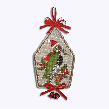 Набор для вышивания елочной игрушки "Little house-Woodpecker"(Маленький домик дятла). Арт 2687