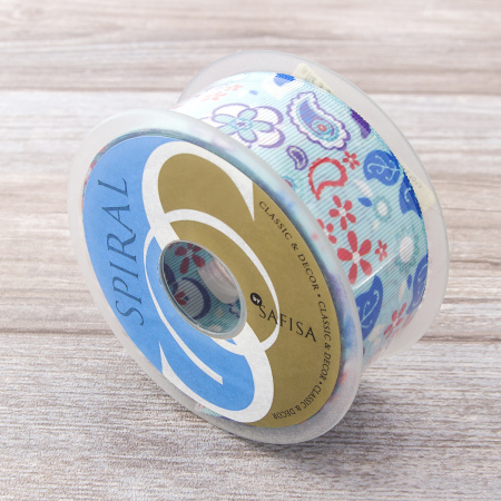 Лента репсовая SAFISA с рисунком, 39 мм, 15 м, цвет 02, голубой. Арт 25310-39мм-02