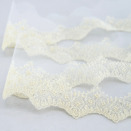 Вышивка на тюле, 51 мм, цвет экрю. Арт I659/02