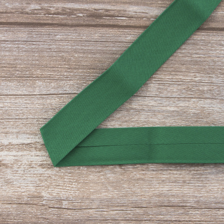 Косая бейка хлопок/полиэстер на блистере, 30 мм, 2,5 м, цвет 25, еловый. Арт P06120-30мм-25          