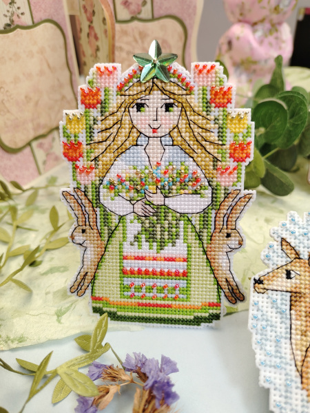 Набор для вышивания на пластиковой канве "Девы зимы и весны". Арт 23.001.11