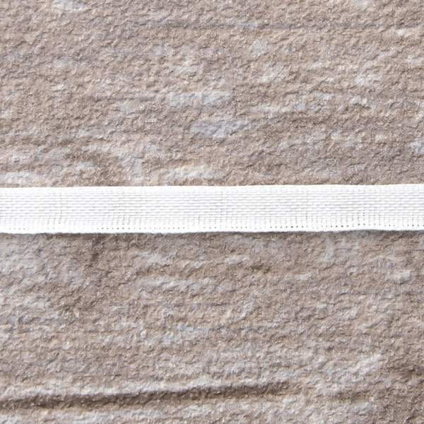 Лента для вышивания SAFISA на блистере, 4 мм, 5 м, цвет 02, белый. Арт P111-4мм-02             